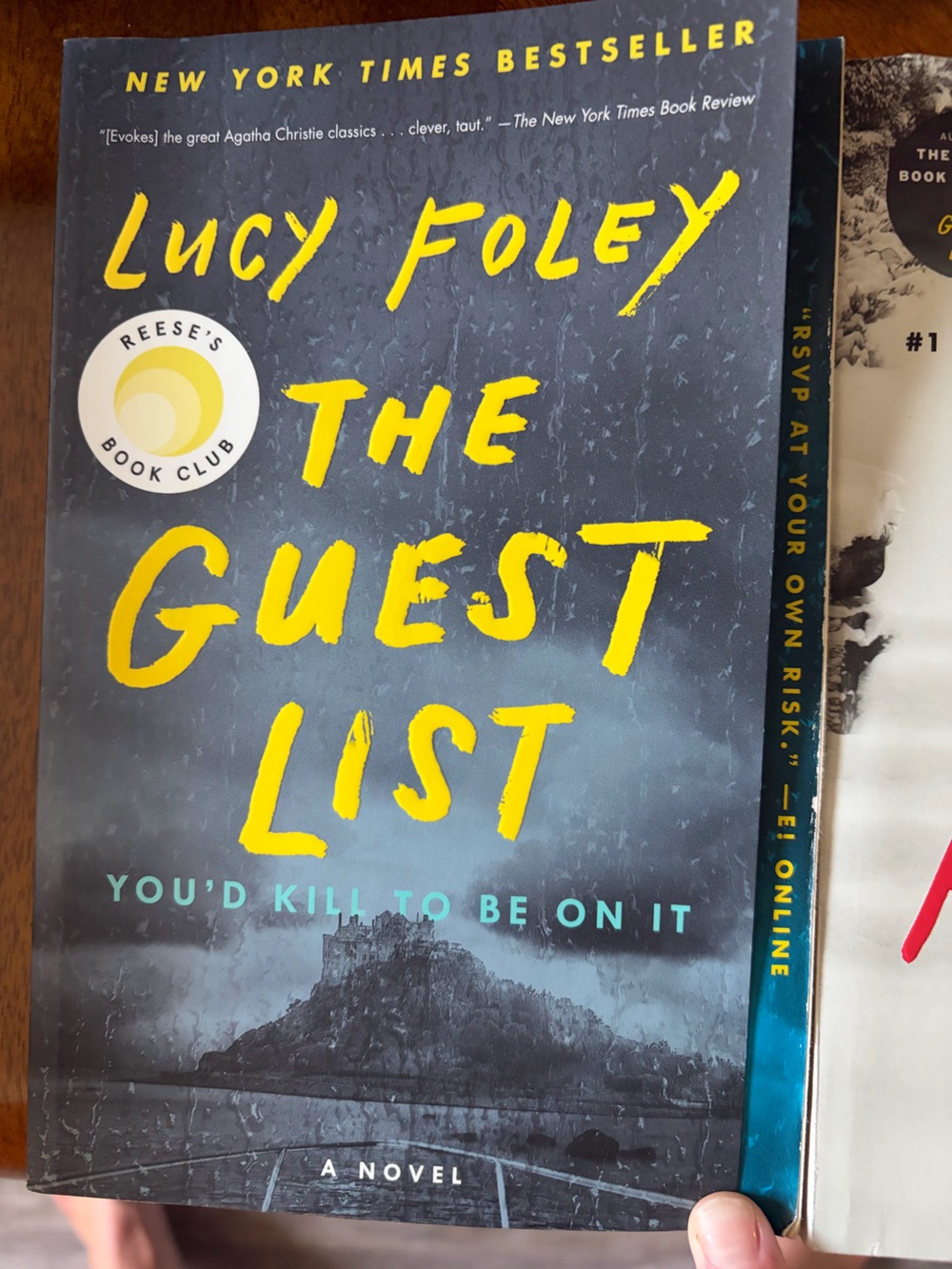 Lucy Foley Book Bundle - Picture 5 of 5